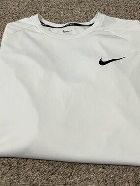 Nike Dri-Fit White Swim UPF 40+ Top with Black Swoosh Size Large